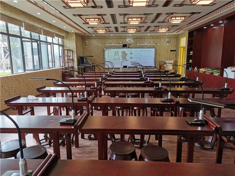 Boluo Middle School Zhongzhou Experimental School History Classroom
